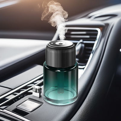 XK06 150ml 容量を持つ無音な自動車アロマテラピーマシン